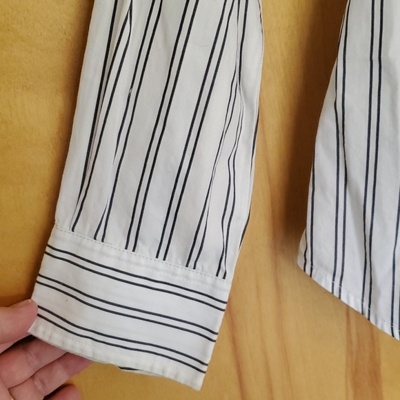 Express Design Studio Button Down Top - Picture 5 of 12